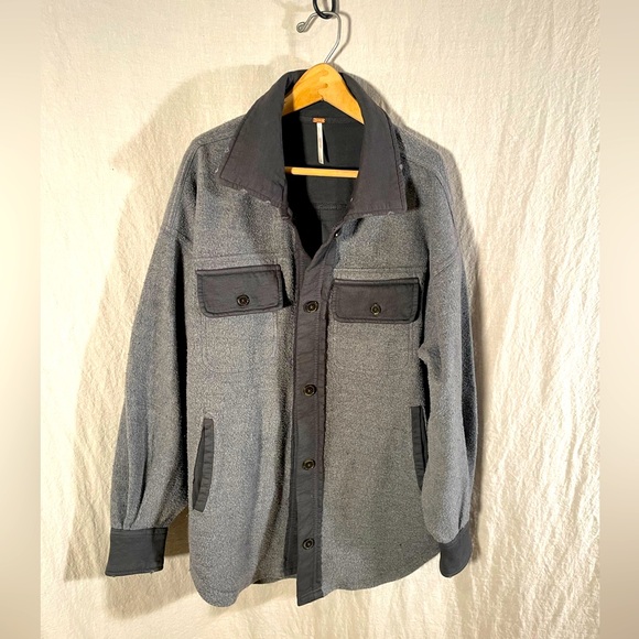 FREE PEOPLE fleece Oversize Rugby Button Fleece distressed Elbow Patches Pockets - Picture 3 of 12